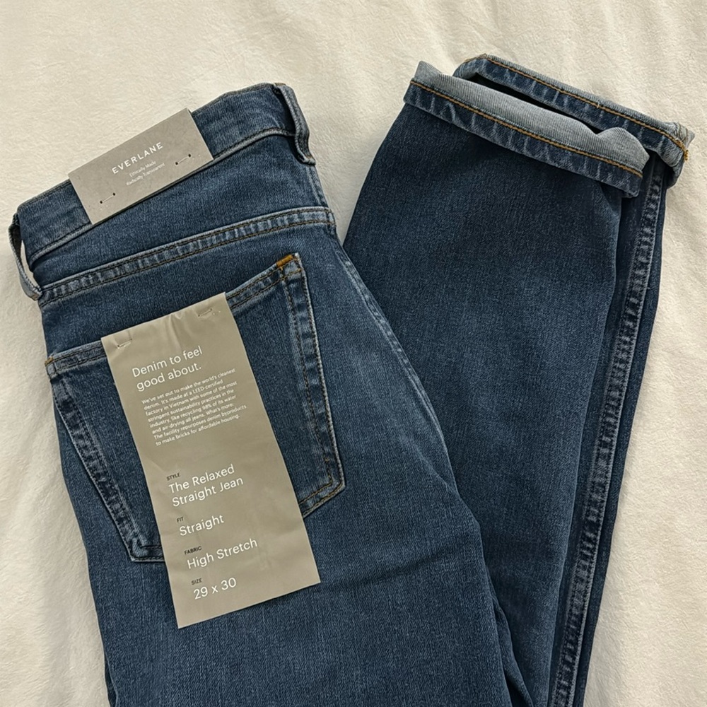 Everlane Men’s Relaxed Straight Jean